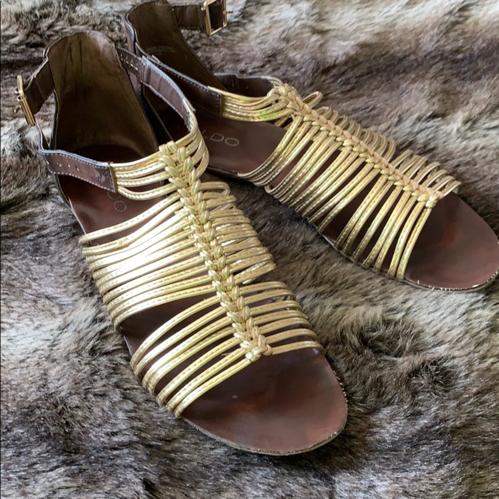Gold gladiator